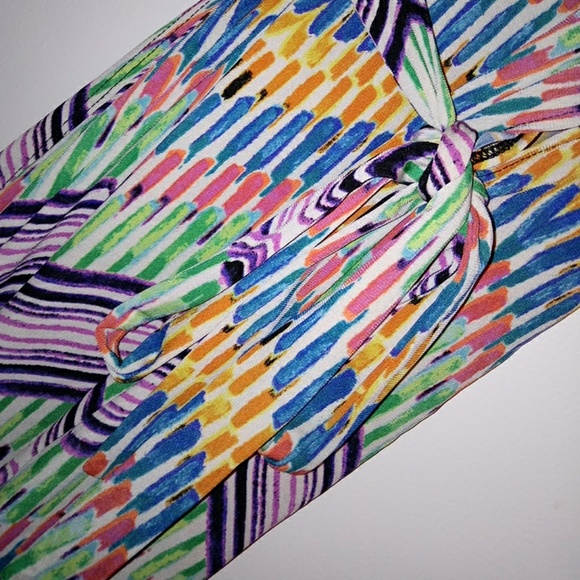Pretty Colorful Wrap Dress Size M - Picture 3 of 3